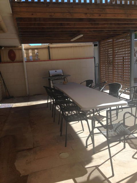 Lemon Tree Lodge - Accommodation NT 14