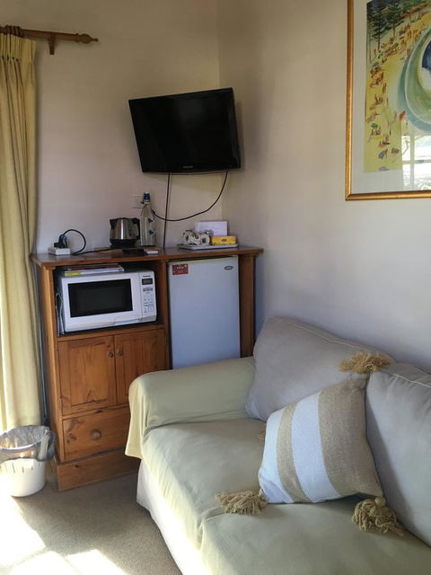 RoseMoore Bed & Breakfast - NT Tourism 6