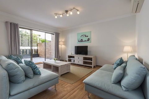 Cottesloe Sea Salt Abode - Executive Escapes - Accommodation NT 1