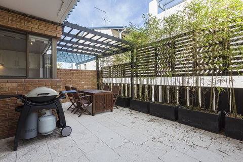 Cottesloe Sea Salt Abode - Executive Escapes - Accommodation NT 14