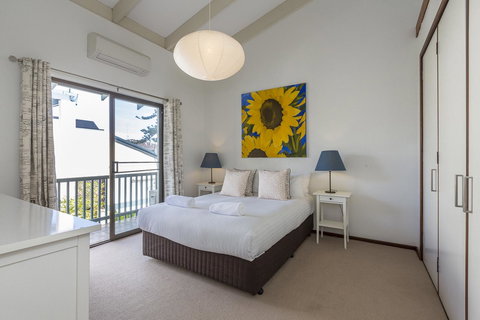 Cottesloe Sea Salt Abode - Executive Escapes - Accommodation NT 4
