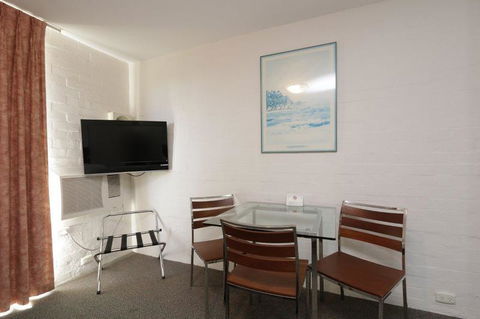Atrium Hotel Mandurah - Accommodation NT 2