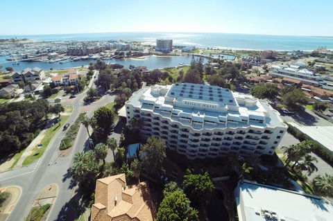 Atrium Hotel Mandurah - Accommodation NT 13
