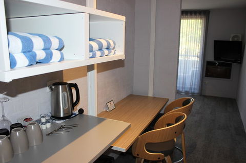 Atrium Hotel Mandurah - Accommodation NT 11