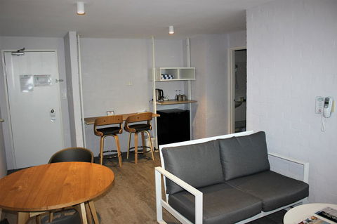 Atrium Hotel Mandurah - Accommodation NT 12