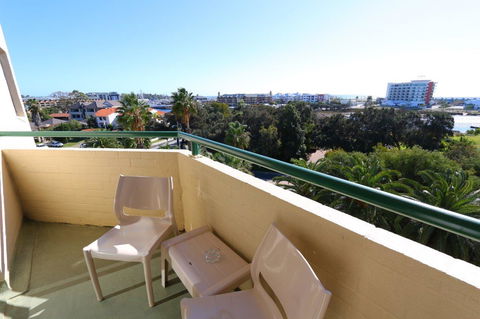 Atrium Hotel Mandurah - Accommodation NT 19