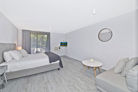 Atrium Hotel Mandurah - Accommodation NT 14
