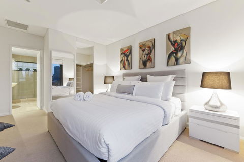 The Executive Penthouse - NT Tourism 8