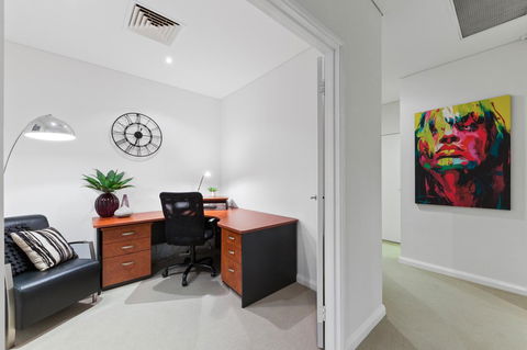 The Executive Penthouse - NT Tourism 17