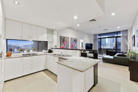 The Executive Penthouse - NT Tourism 3
