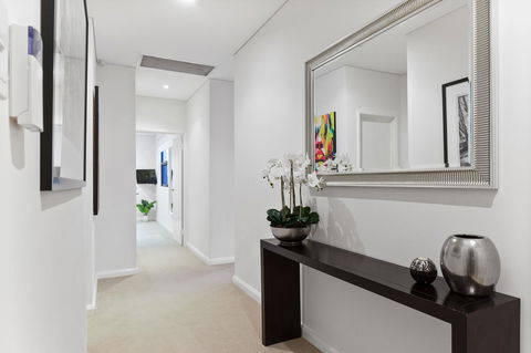 The Executive Penthouse - NT Tourism 18