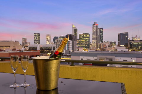 The Executive Penthouse - NT Tourism 1