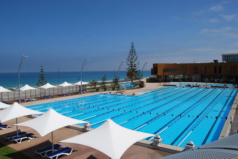 Absolute Beachfront Scarborough - Accommodation NT 10