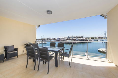Dolphin Quay Apartments - Accommodation NT 17
