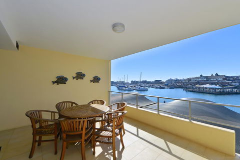 Dolphin Quay Apartments - Accommodation NT 14