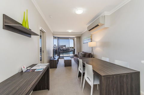 Dolphin Quay Apartments - Accommodation NT 33