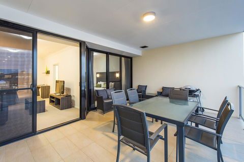 Dolphin Quay Apartments - Accommodation NT 37