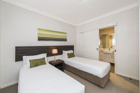 Dolphin Quay Apartments - Accommodation NT 44