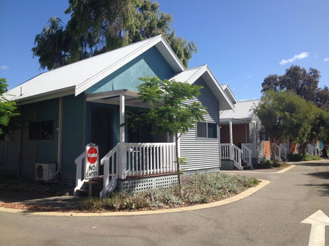 Mandurah Ocean Marina Chalets - Accommodation NT 38