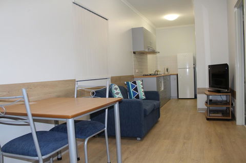 Mandurah Ocean Marina Chalets - Accommodation NT 6