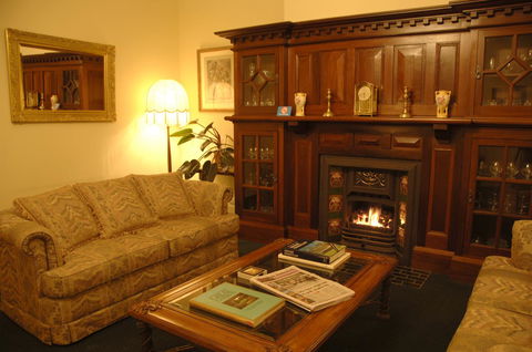 Clifton Motel & Grittleton Lodge - NT Tourism 15