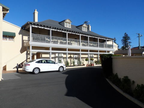 Clifton Motel & Grittleton Lodge - NT Tourism 9