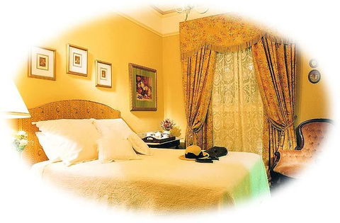 Clifton Motel & Grittleton Lodge - NT Tourism 1