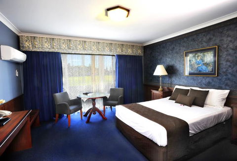 Clifton Motel & Grittleton Lodge - NT Tourism 33