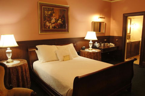 Clifton Motel & Grittleton Lodge - NT Tourism 13