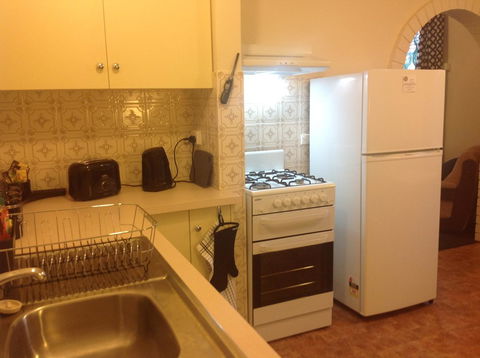 Clifton Motel & Grittleton Lodge - NT Tourism 34