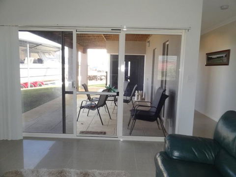 Acaciabnb - Accommodation NT 4