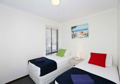 Scarborough Beach Front Resort - Shell Four - NT Tourism 13