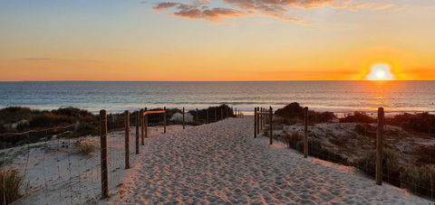 Scarborough Beach Front Resort - Shell Four - NT Tourism 22