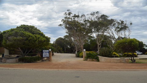 Hopetoun Motel & Chalet Village - Accommodation NT 12