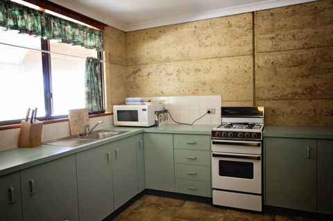 Hopetoun Motel & Chalet Village - Accommodation NT 42