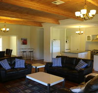 Burton Farmhouse - NT Tourism