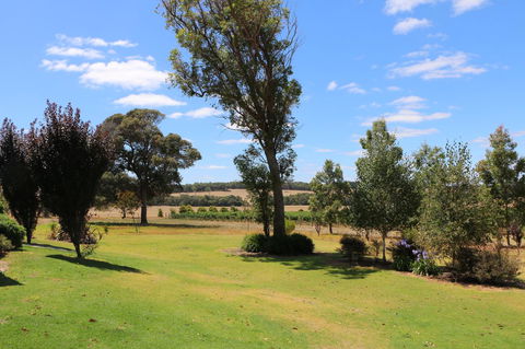 Burton Farmhouse - NT Tourism 7