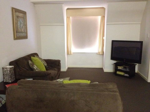 Dragonfly Apartment On Regal - NT Tourism 7