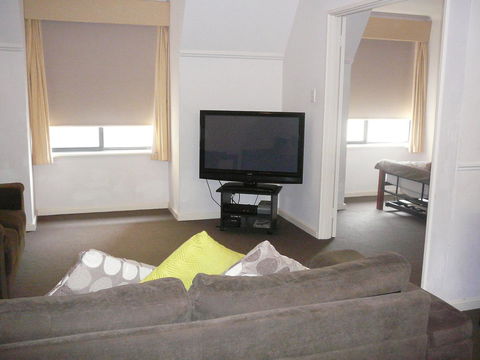 Dragonfly Apartment On Regal - NT Tourism 11