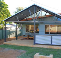 Kestrel Chalets - Accommodation NT