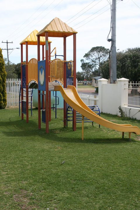 Esplanade Hotel Busselton - Accommodation NT 10