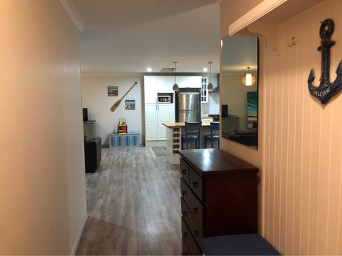 Halls Head Beach House - Accommodation NT 2