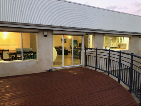 Halls Head Beach House - Accommodation NT 11
