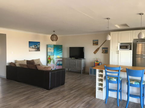Halls Head Beach House - Accommodation NT 5