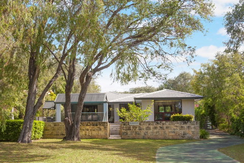 Seahaven - Accommodation NT 18
