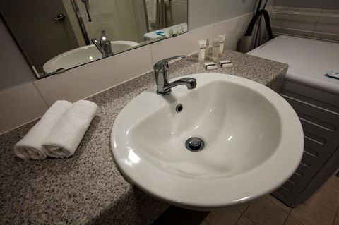 Beadon Bay Hotel - Accommodation NT 10