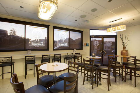 Gateway Hotel By Nightcap Plus - Accommodation NT 9