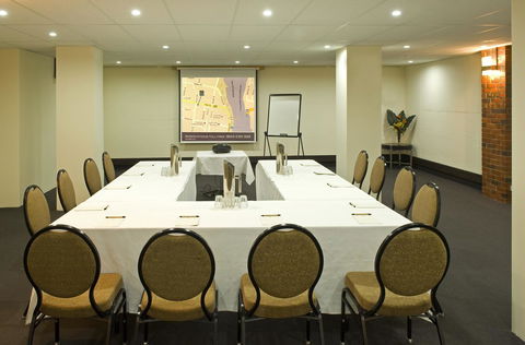 Gateway Hotel By Nightcap Plus - Accommodation NT 43