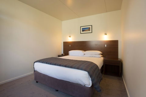 Swansea Beach Chalets - NT Tourism 7