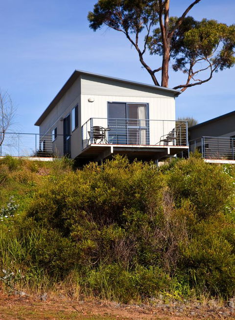 Swansea Beach Chalets - NT Tourism 27